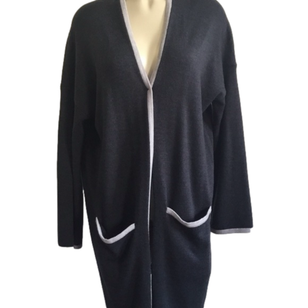 EILEEN FISHER 100% merino wool pocketed/ open front cardigan M( oversized )